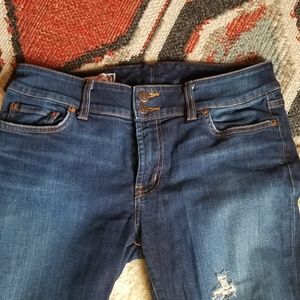 Boyfriend distressed jeans